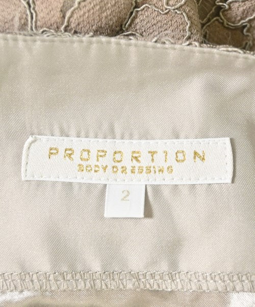 PROPORTION BODY DRESSING ชุดเดรส