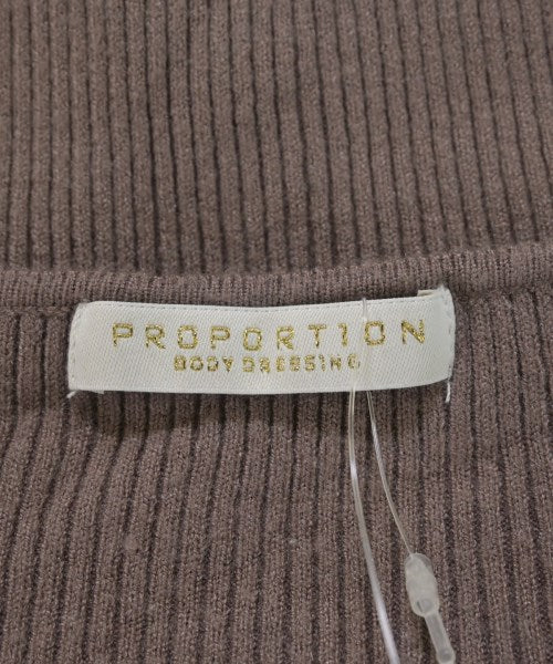 PROPORTION BODY DRESSING เสื้อกันหนาว