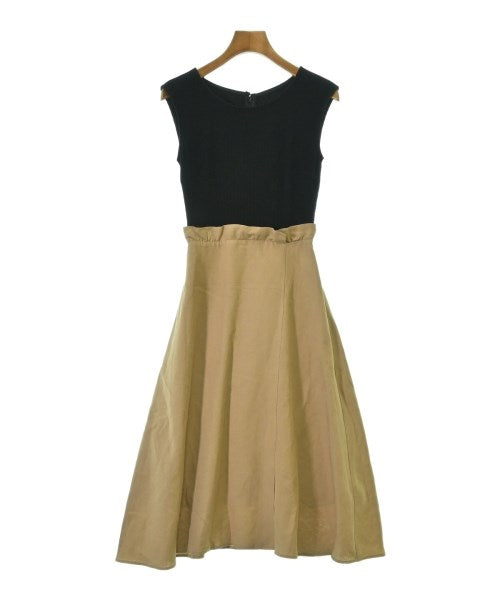 PROPORTION BODY DRESSING ชุดเดรส