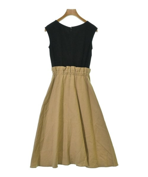 PROPORTION BODY DRESSING ชุดเดรส