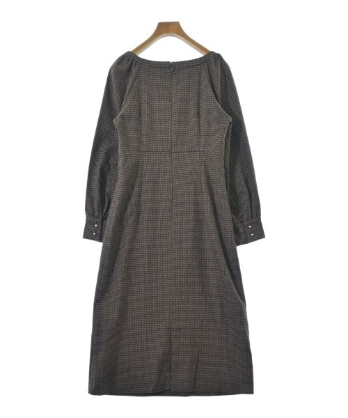 PROPORTION BODY DRESSING ชุดเดรส