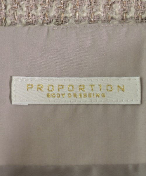 PROPORTION BODY DRESSING กระโปรงยาวถึงเข่า