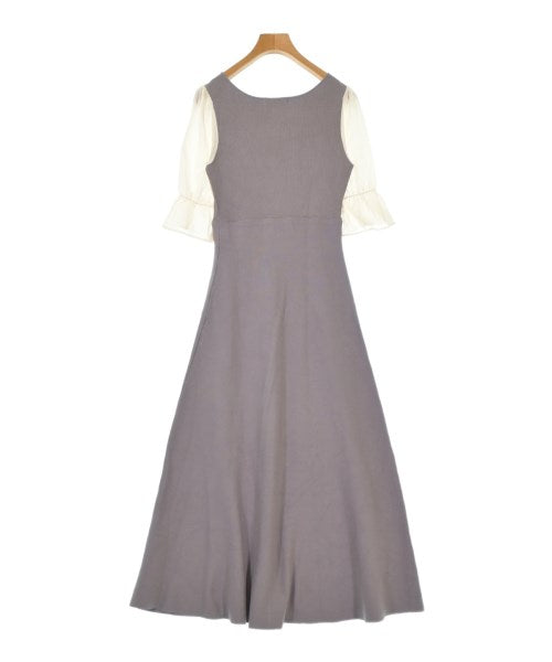 PROPORTION BODY DRESSING ชุดเดรส