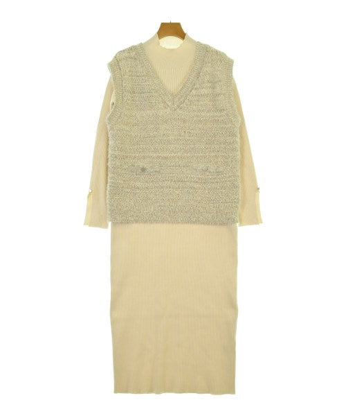 PROPORTION BODY DRESSING ชุดเดรส