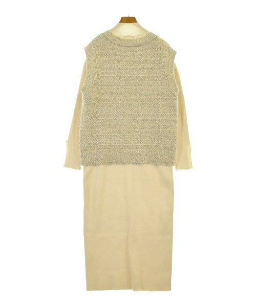 PROPORTION BODY DRESSING ชุดเดรส