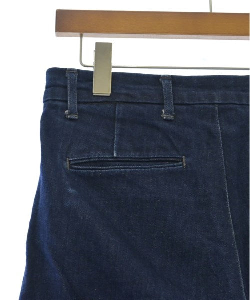 D.M.G ยีนส์