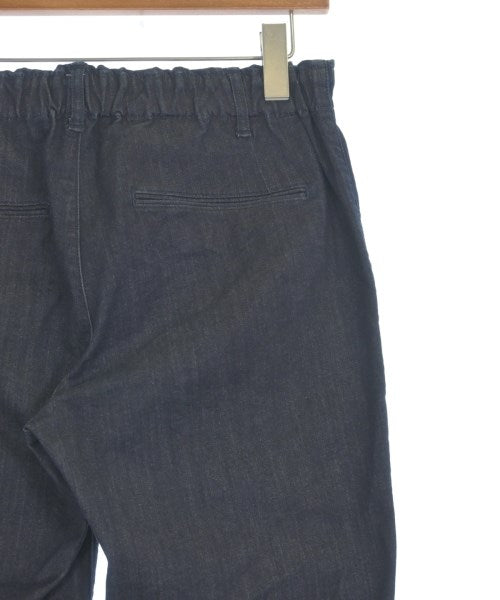 D.M.G ยีนส์