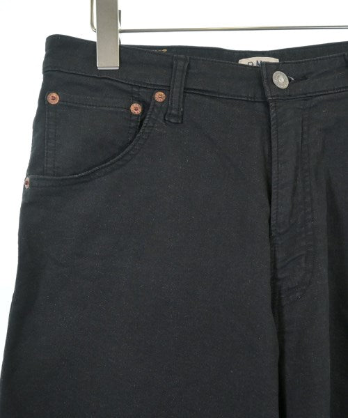 D.M.G ยีนส์