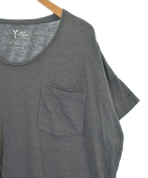 YANUK เสื้อยืด/เสื้อท็อปส์