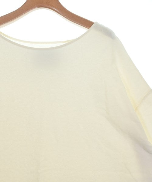 YANUK เสื้อยืด/เสื้อท็อปส์