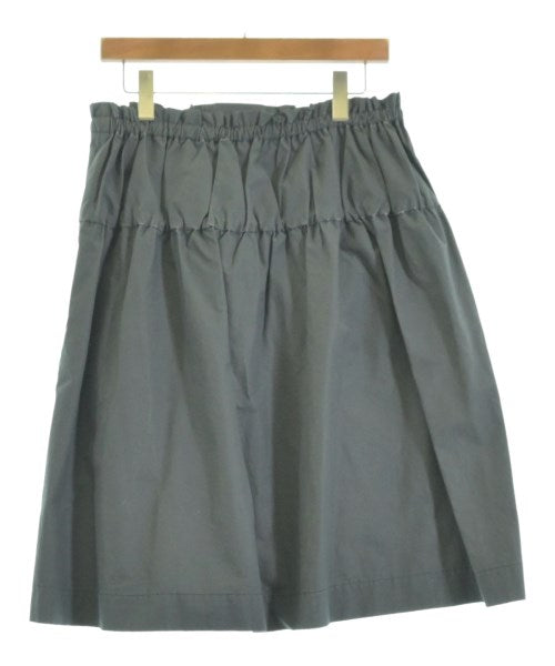 mina perhonen กระโปรงยาวถึงเข่า