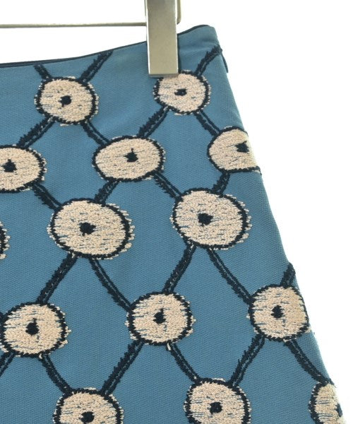 mina perhonen กระโปรงยาวถึงเข่า