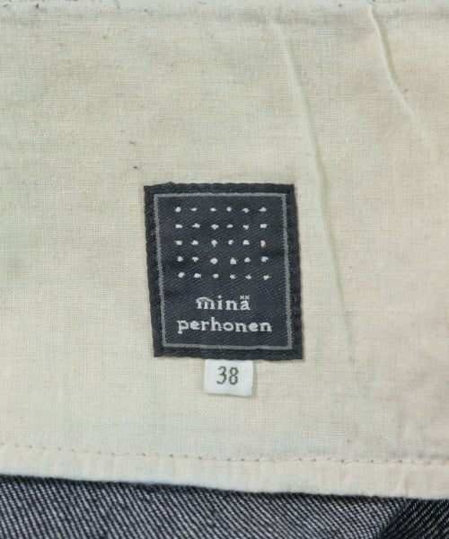 mina perhonen ยีนส์