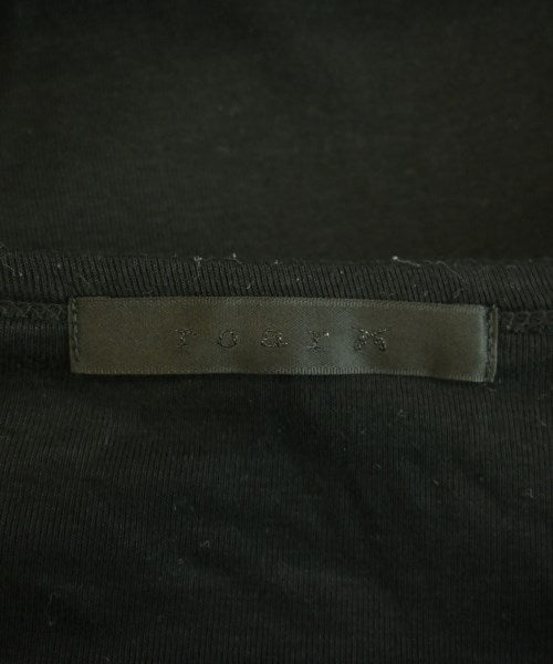 roar เสื้อยืด/เสื้อท็อปส์