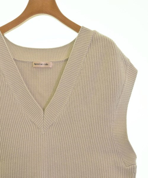 Apuweiser-riche เสื้อกั๊ก