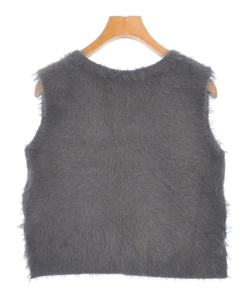 Apuweiser-riche เสื้อกั๊ก