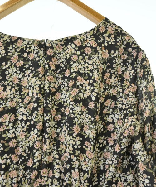 Apuweiser-riche ชุดเดรส