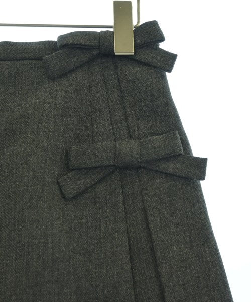 Apuweiser-riche กระโปรงสั้น