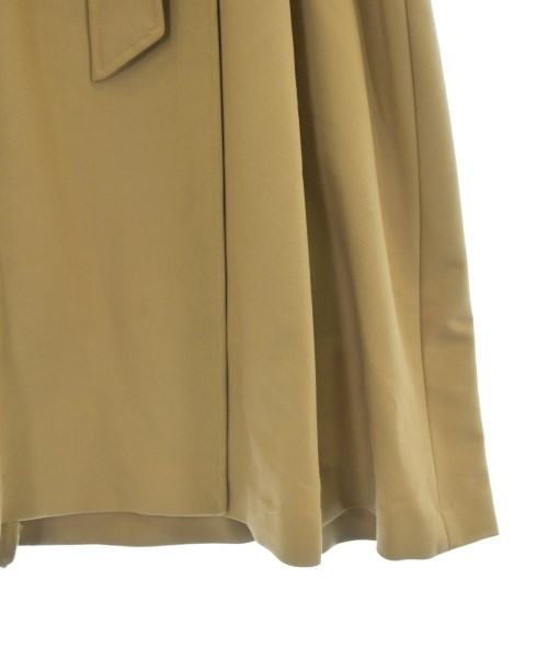 Apuweiser-riche เสื้อกันฝน