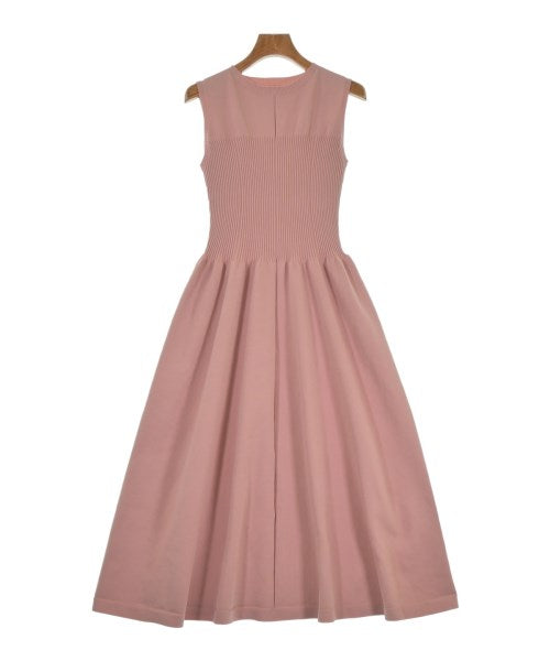 Apuweiser-riche ชุดเดรส