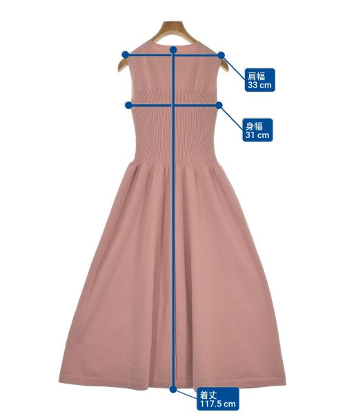 Apuweiser-riche ชุดเดรส