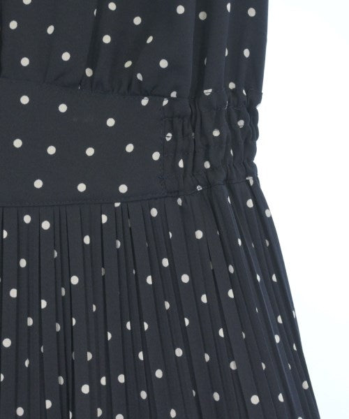 Apuweiser-riche ชุดเดรส