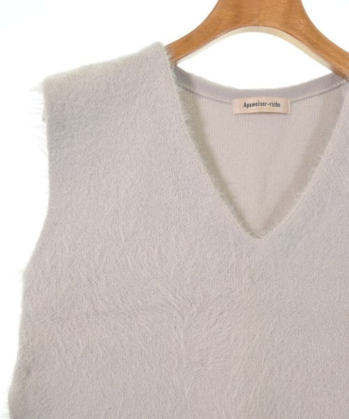 Apuweiser-riche เสื้อกั๊ก