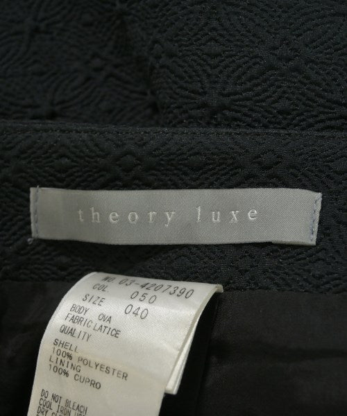 theory luxe กระโปรงยาวถึงเข่า