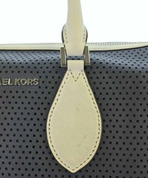 MICHAEL MICHAEL KORS กระเป๋าใส่อุปกรณ์ขนาดใหญ่