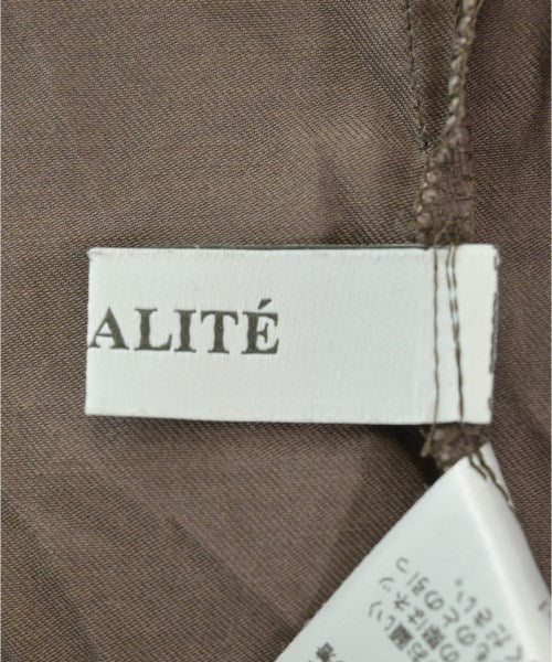 TOTALITE เสื้อสตรี