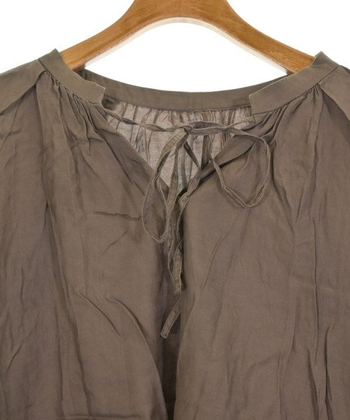 TOTALITE เสื้อสตรี