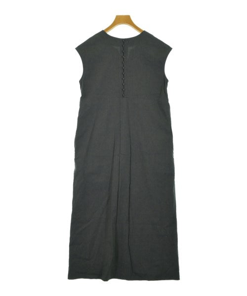 TOTALITE ชุดเดรส