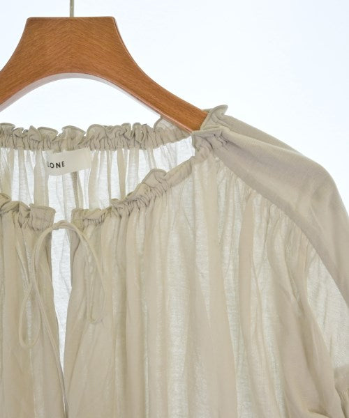 BABYLONE เสื้อยืด/เสื้อท็อปส์