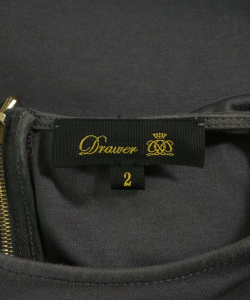 Drawer เสื้อยืด/เสื้อท็อปส์