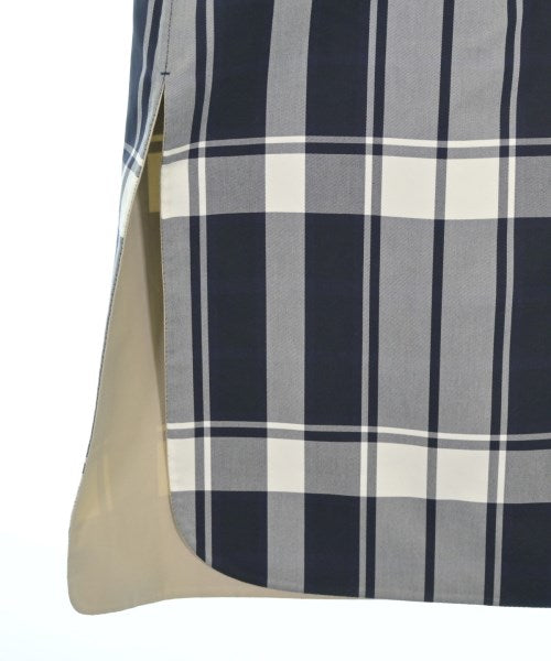Drawer เสื้อโค้ท อื่น