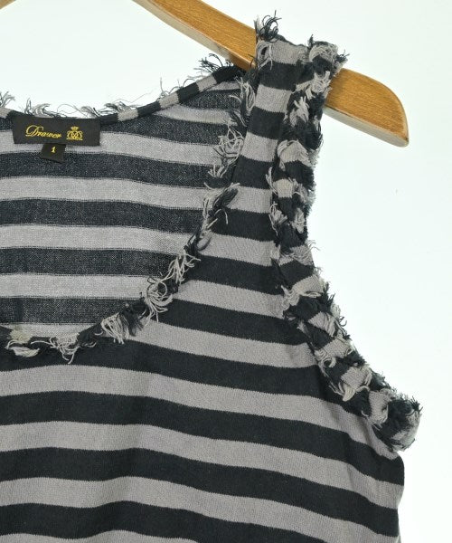 Drawer เสื้อแขนกุด