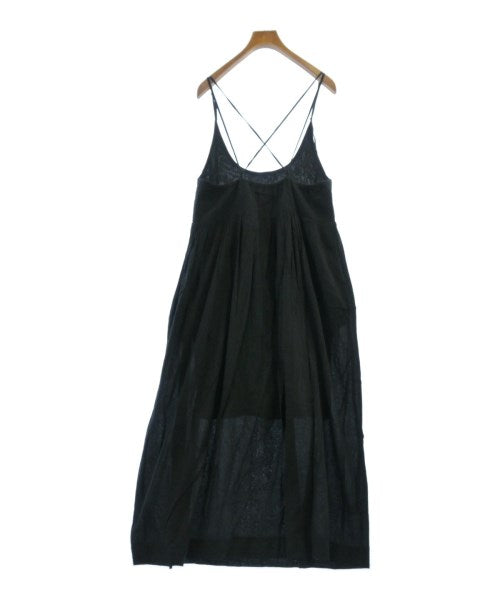 DEVOTION ชุดเดรส