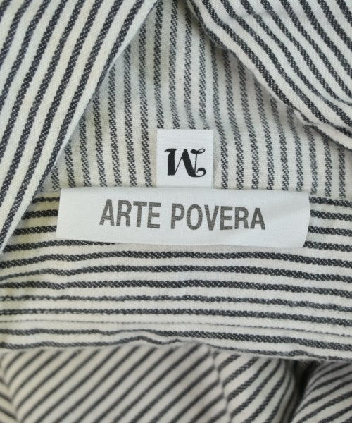 Arte Povera เสื้อลำลอง