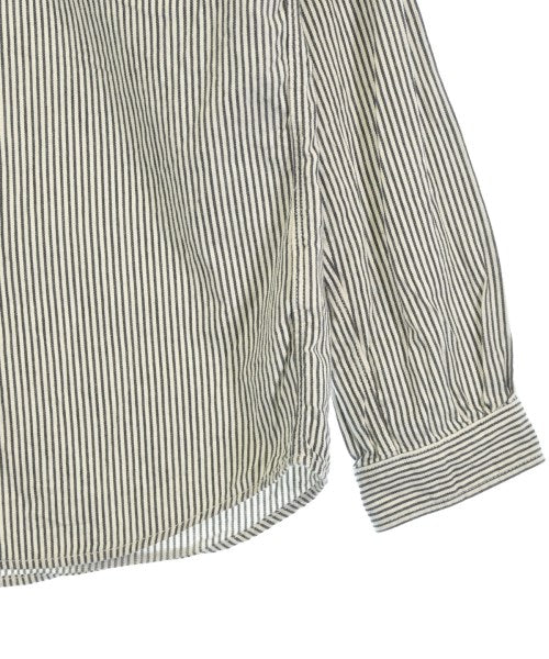 Arte Povera เสื้อลำลอง