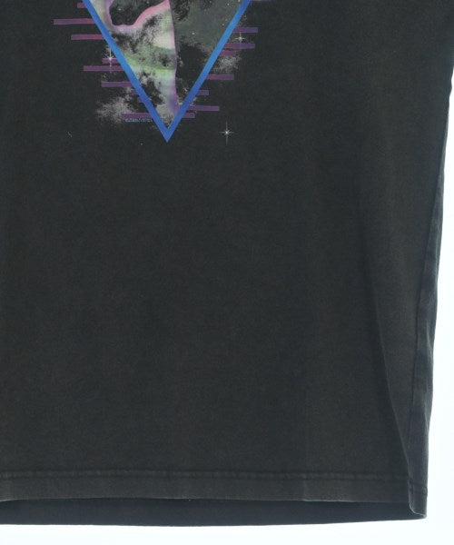U/MUSIC เสื้อยืด/เสื้อท็อปส์