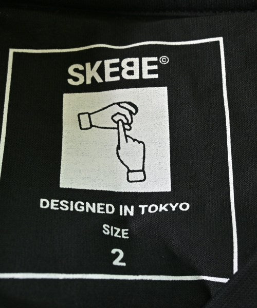 SKEBE เสื้อยืด/เสื้อท็อปส์