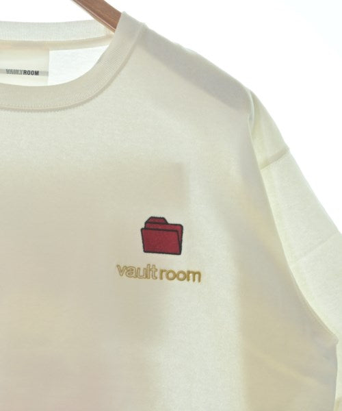 Vaultroom เสื้อยืด/เสื้อท็อปส์