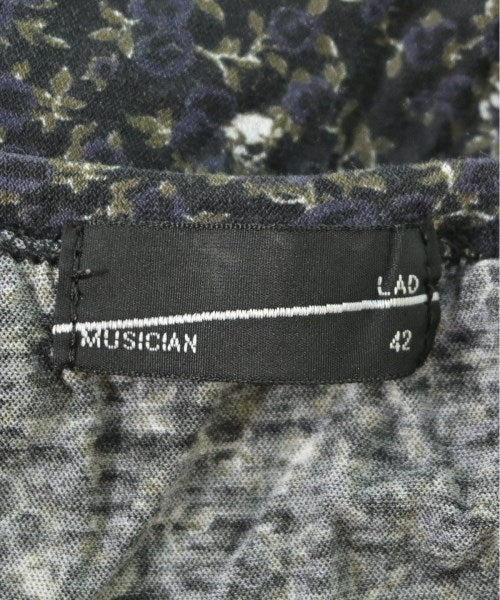 LAD MUSICIAN เสื้อยืด/เสื้อท็อปส์