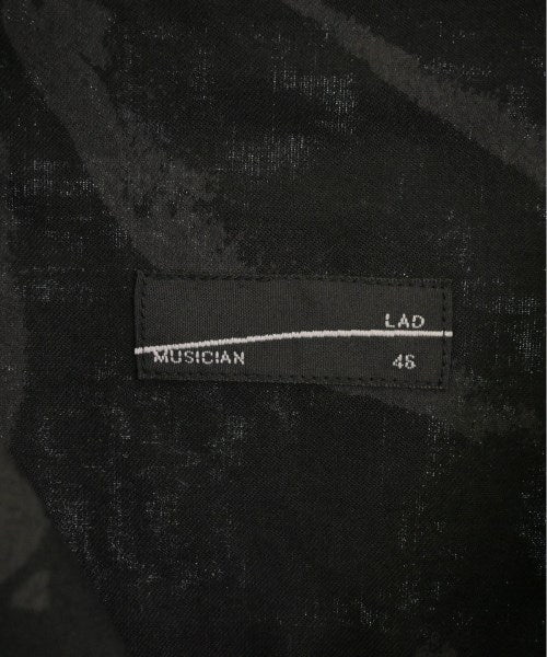 LAD MUSICIAN เสื้อลำลอง