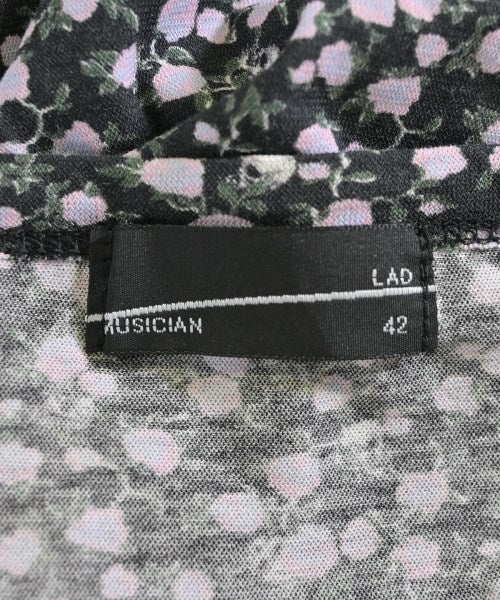 LAD MUSICIAN เสื้อยืด/เสื้อท็อปส์