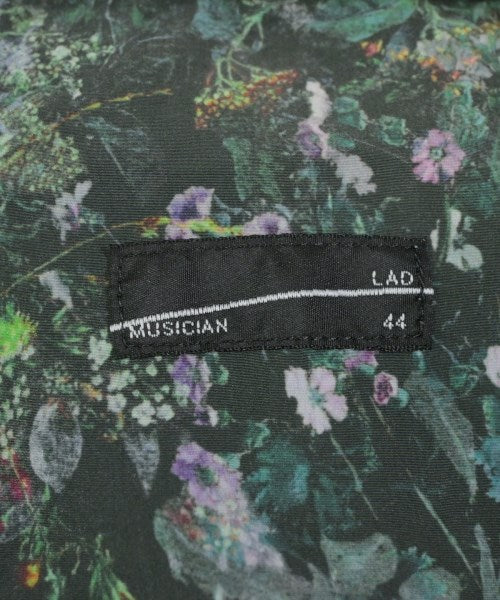 LAD MUSICIAN เสื้อลำลอง
