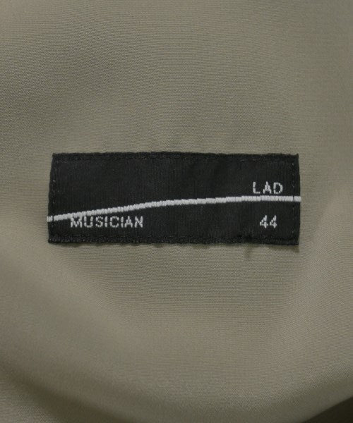 LAD MUSICIAN เสื้อลำลอง