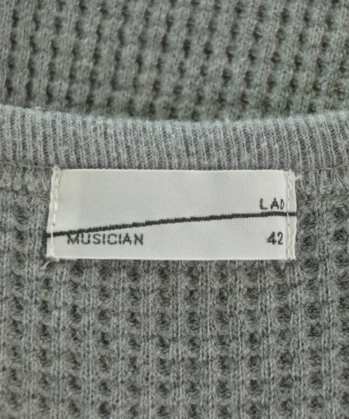 LAD MUSICIAN เสื้อยืด/เสื้อท็อปส์