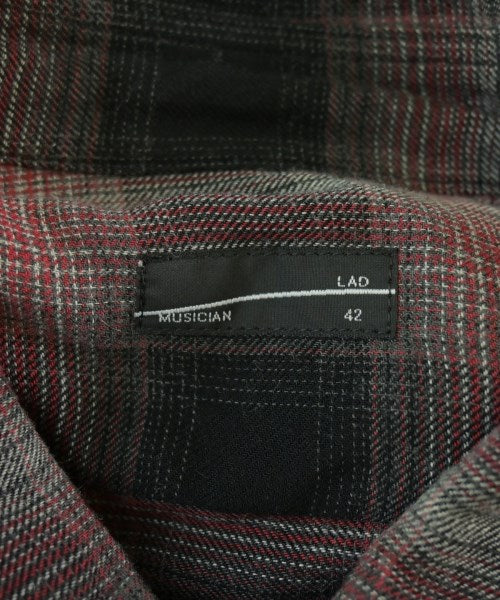 LAD MUSICIAN เสื้อลำลอง