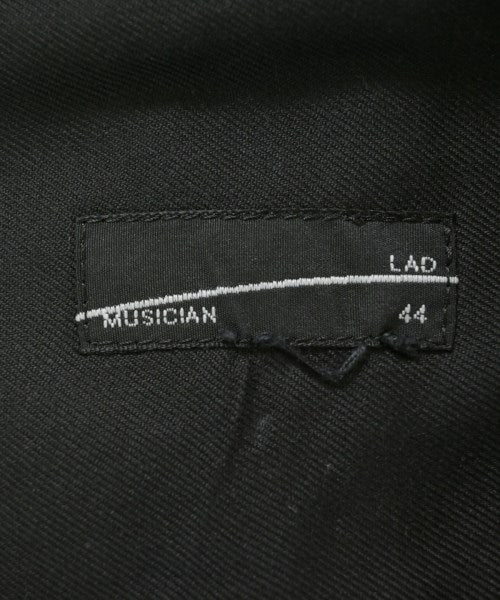 LAD MUSICIAN เสื้อลำลอง